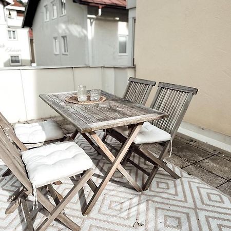 Zentrale Wohnung + Dachterrasse ซอนโทเฟิน ภายนอก รูปภาพ