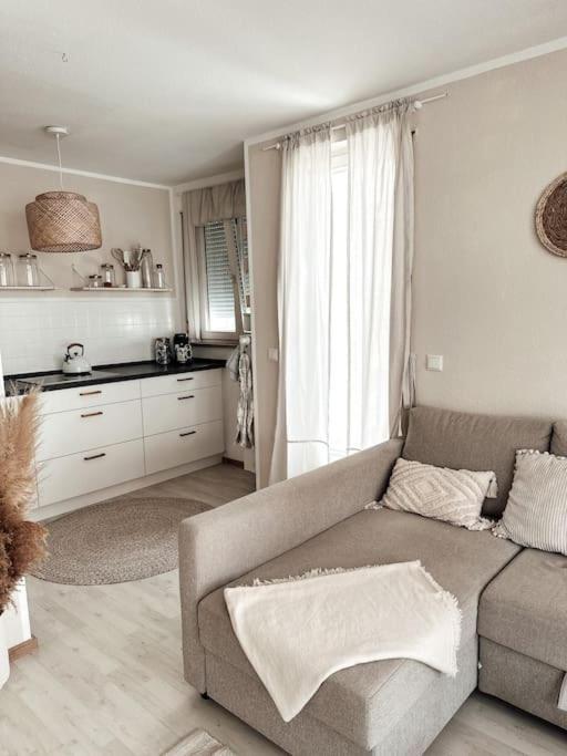 Zentrale Wohnung + Dachterrasse ซอนโทเฟิน ภายนอก รูปภาพ